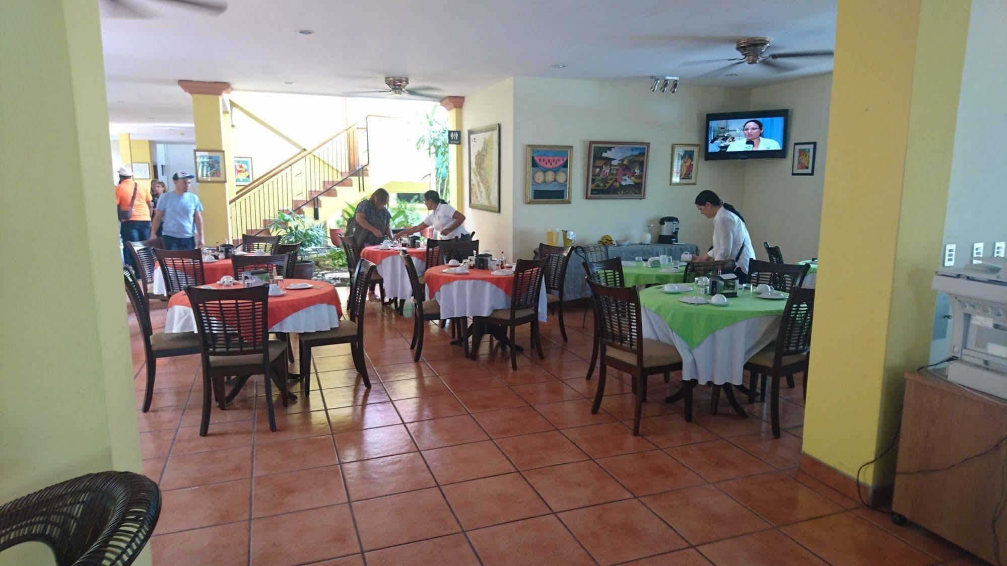 Hotel Brandts Los Robles De San Juan Managua Luaran gambar
