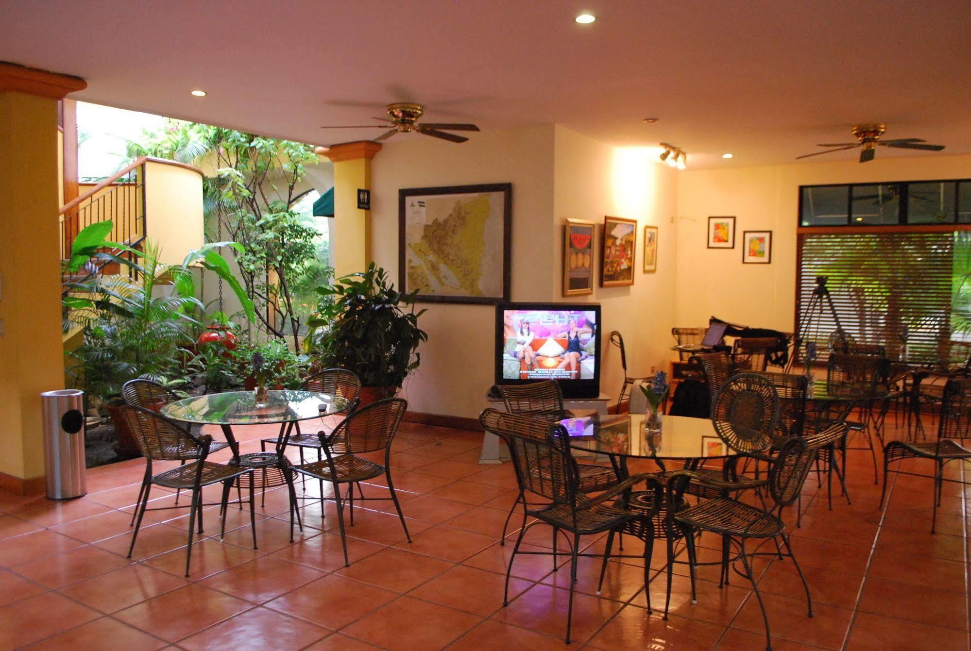 Hotel Brandts Los Robles De San Juan Managua Luaran gambar